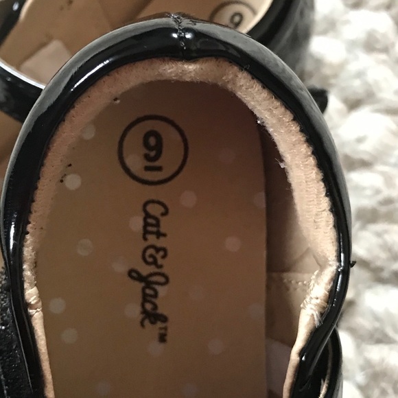 Girl’s Mary Jane Shoes - Picture 4 of 7